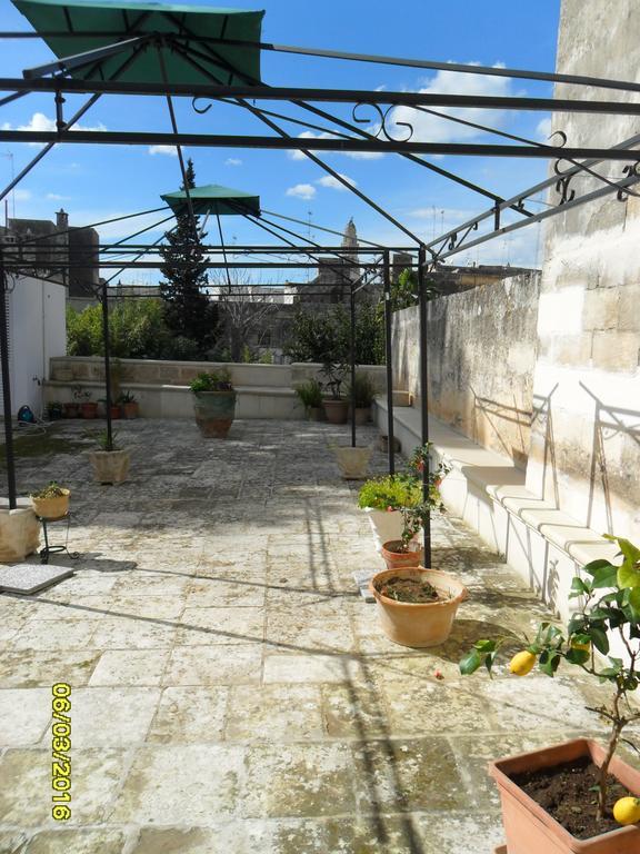 B&B La Casa Gialla Лече Екстериор снимка