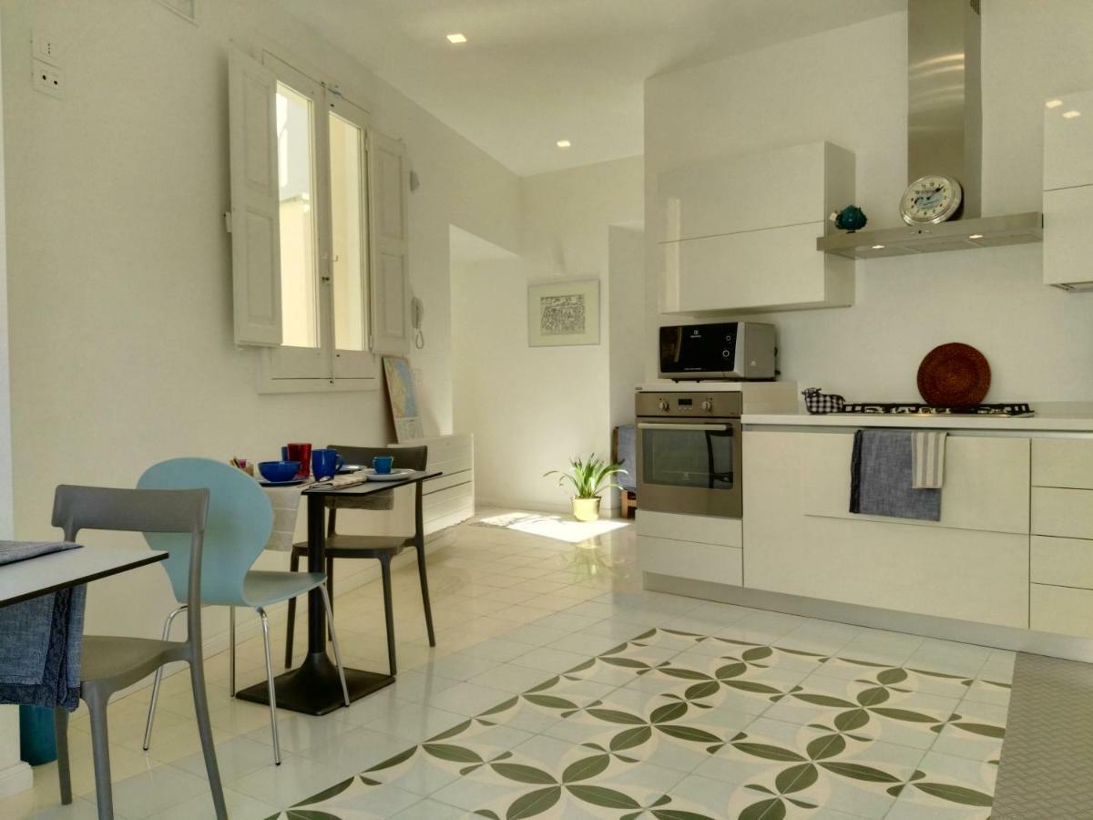 B&B La Casa Gialla Лече Екстериор снимка
