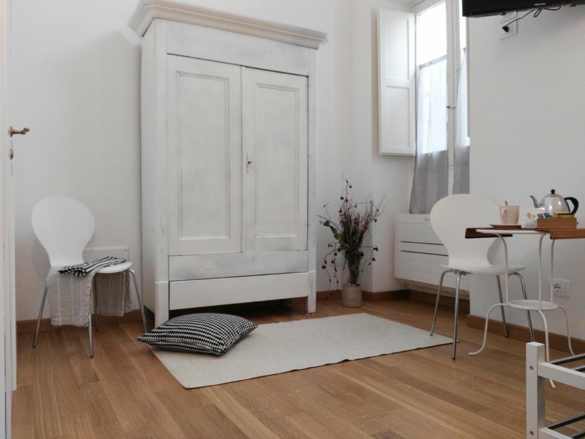 B&B La Casa Gialla Лече Екстериор снимка