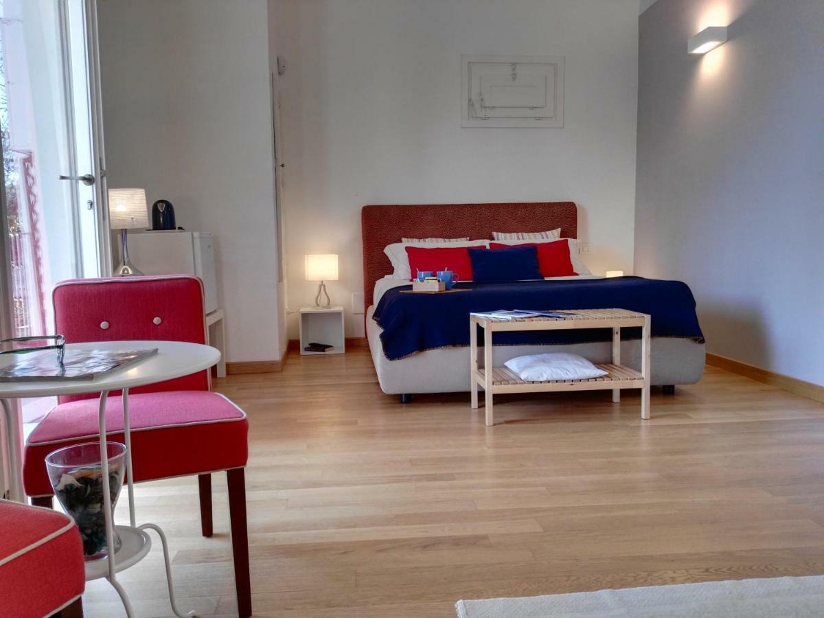 B&B La Casa Gialla Лече Екстериор снимка